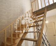 Деревянная лестница (сосна) Тучково ИЖК Березки  производство лестниц на заказ